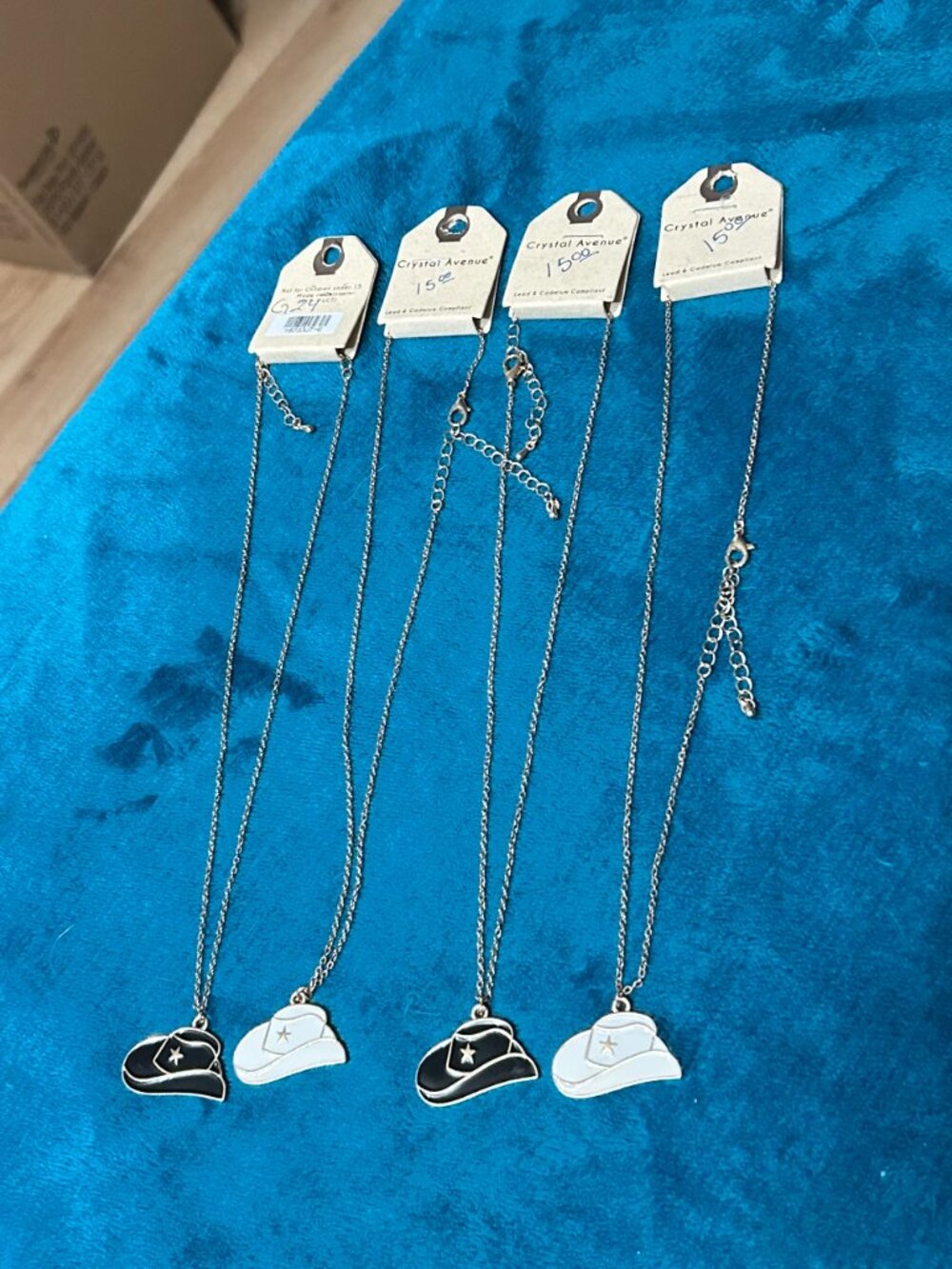NWT Set of 4 Crystal Avenue Cowboy Hat Star Pendant Necklaces Black & White